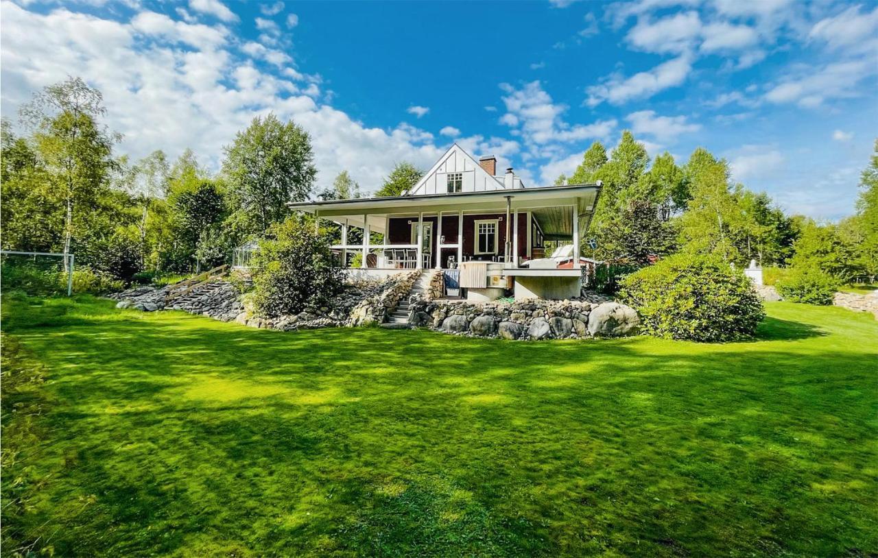 Gorgeous Home In Laholm With Kitchen Buitenkant foto